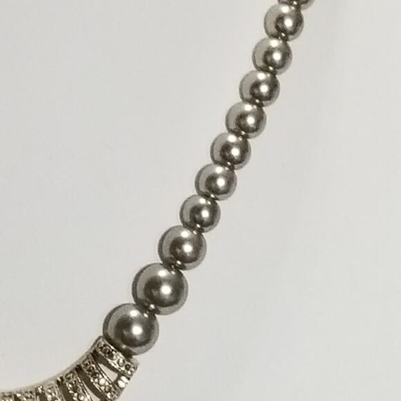 SAQ Avon 14" silver tone faux pearl necklace 1.2056 - Picture 5 of 7